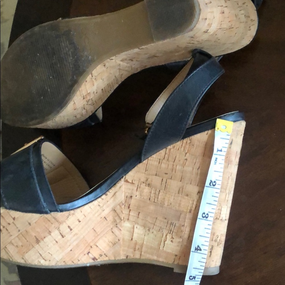 Sandals - Picture 5 of 5